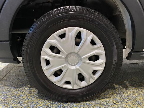 Used 2019 Ford Transit 250 130 Low Roof w/ Exterior Upgrade Package RWD image 25