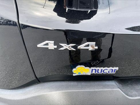 Used 2023 Jeep Renegade Latitude image 27