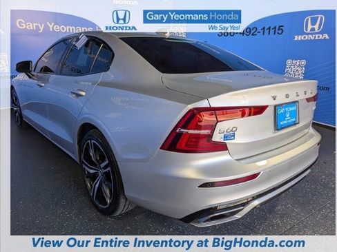 Used 2022 Volvo S60 B5 R-Design w/ Advanced Package image 6