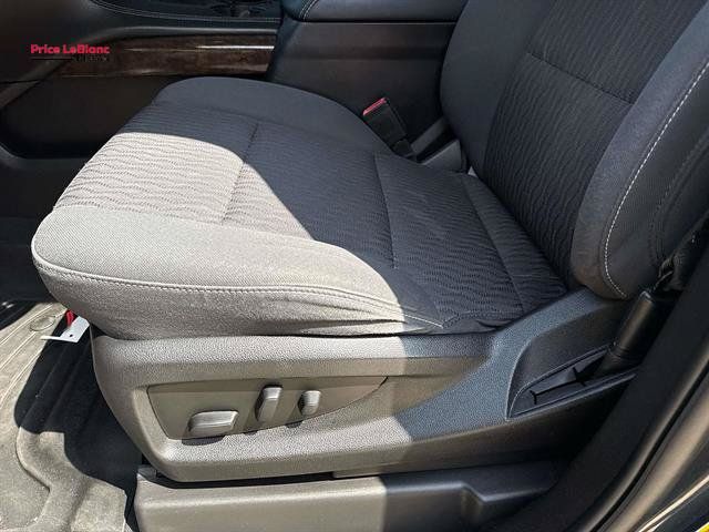Used 2020 Chevrolet Tahoe LS w/ Enhanced Driver Alert Package RWD image 17