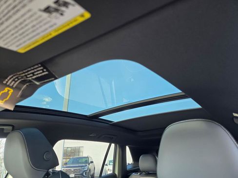 New 2026 Volkswagen Tiguan SEL R-Line image 36