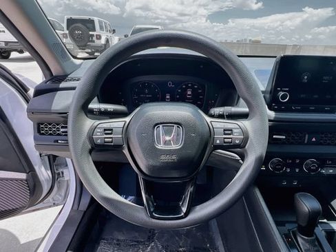 Used 2025 Honda Accord SE image 16