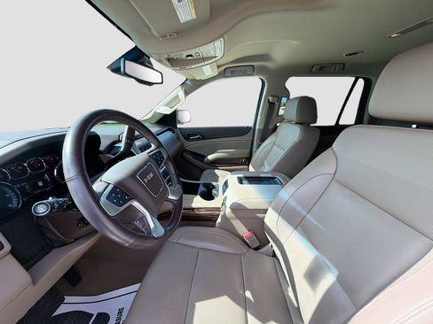 Used 2019 GMC Yukon SLT w/ Premium Edition image 21