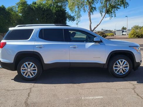Used 2019 GMC Acadia SLT image 10
