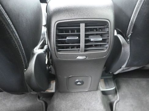 Used 2025 Ford Escape ST-Line AWD/4WD image 30