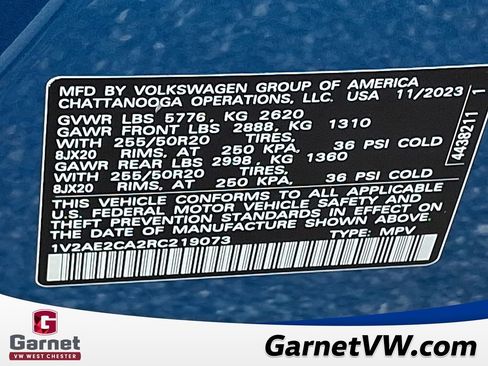 Certified 2024 Volkswagen Atlas Cross Sport SEL R-Line image 27