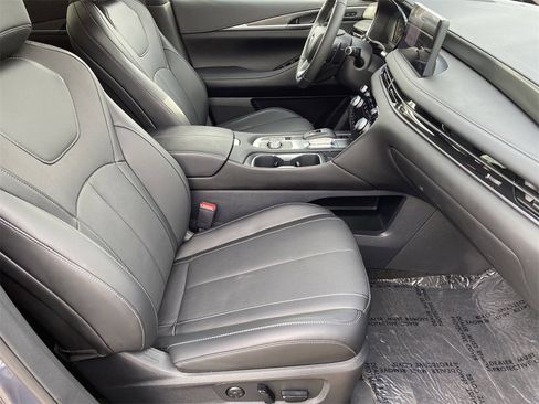 Certified 2026 INFINITI QX60 Luxe w/ Cargo Package image 9