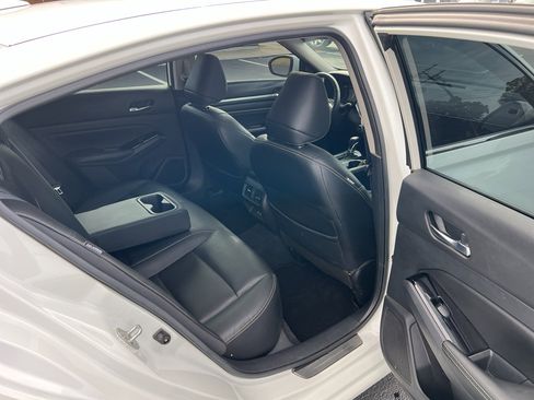 Used 2021 Nissan Altima 2.5 Platinum image 17