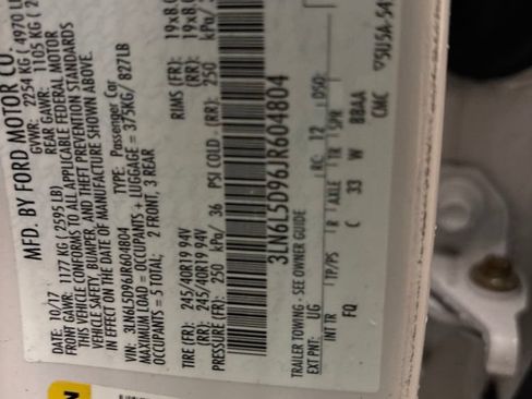 Used 2018 Lincoln MKZ Select w/ Select Plus Package AWD/4WD image 16