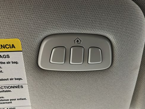 Used 2025 Lincoln Aviator AWD image 35