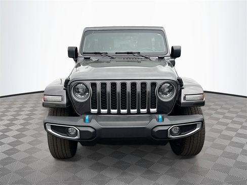 Used 2023 Jeep Wrangler Unlimited Sahara w/ Cold Weather Group image 4