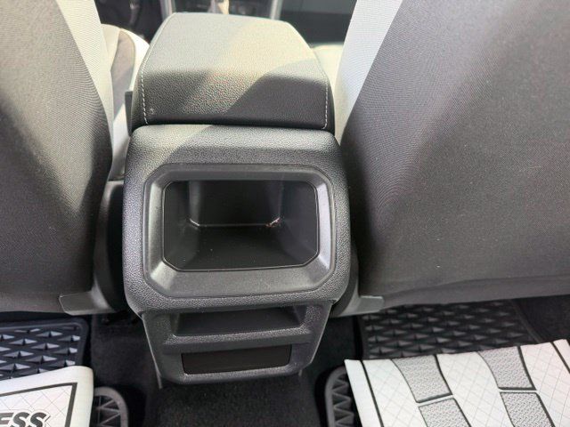 Certified 2025 Volkswagen Taos S AWD/4WD image 10