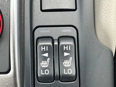 Used 2020 Subaru Forester Premium AWD/4WD image 37