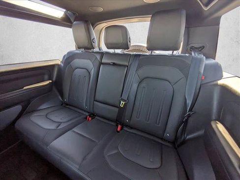 Used 2022 Land Rover Defender 90 X-Dynamic HSE AWD/4WD image 18