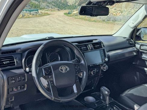 Used 2020 Toyota 4Runner Venture w/ Moonroof Package image 30