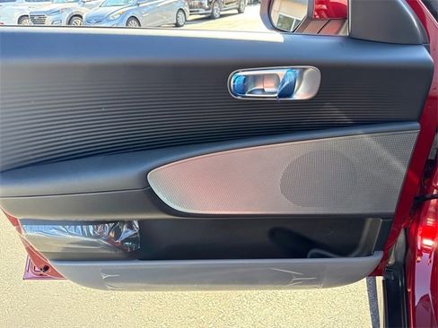 New 2025 Hyundai Ioniq 6 SE image 7
