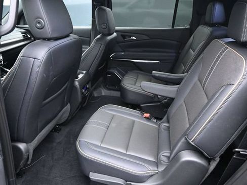 Used 2026 Chevrolet Traverse High Country w/ LPO, Floor Liner Package AWD/4WD image 15