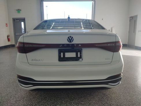 New 2026 Volkswagen Jetta SEL FWD image 4
