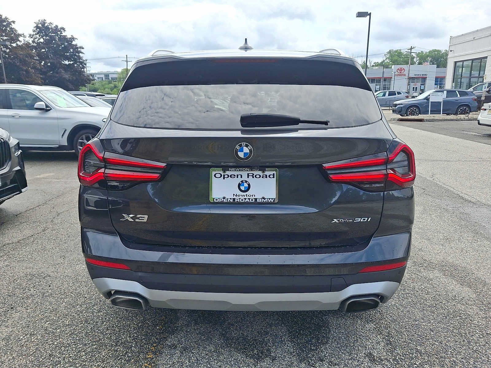 Used 2024 BMW X3 xDrive30i w/ Convenience Package AWD/4WD image 5