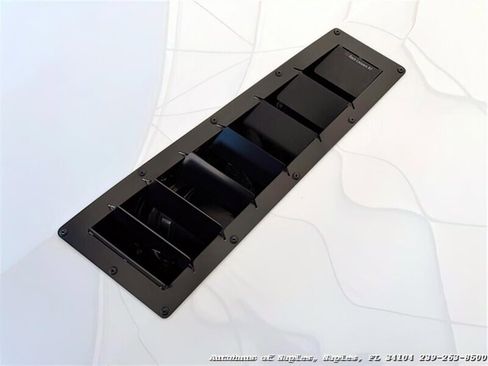 Used 2018 Chevrolet Camaro SS image 19