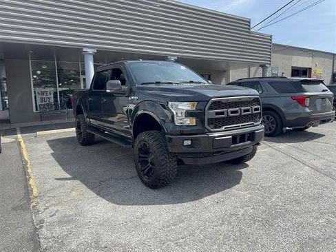 Used 2015 Ford F150 XLT w/ Equipment Group 302A Luxury AWD/4WD image 42