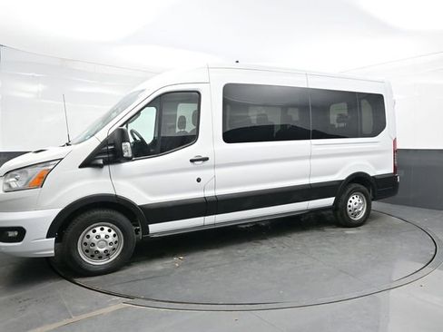 Used 2022 Ford Transit 350 XLT image 3