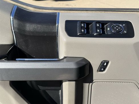 Used 2018 Ford F150 XLT image 23