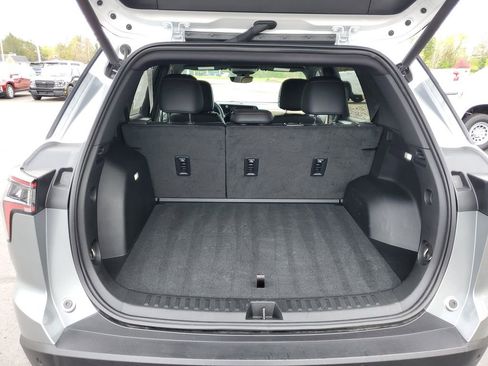 Used 2025 Chevrolet Equinox ACTIV w/ Safety and Technology Package AWD/4WD image 34