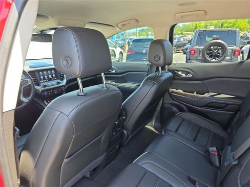 Used 2023 GMC Acadia Denali FWD image 17