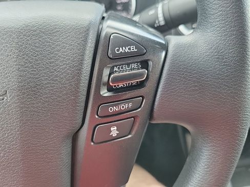 Used 2023 Nissan Frontier SV w/ Technology Package RWD image 17