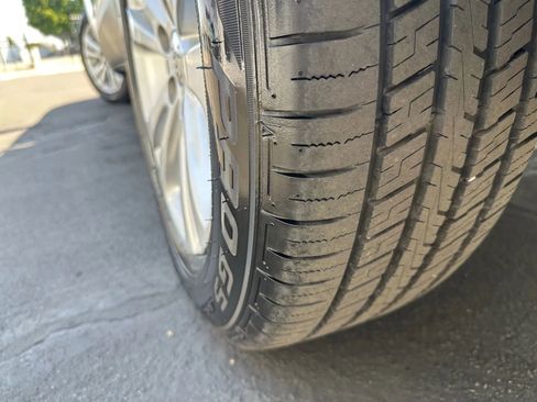 Used 2015 Jeep Cherokee Sport image 42