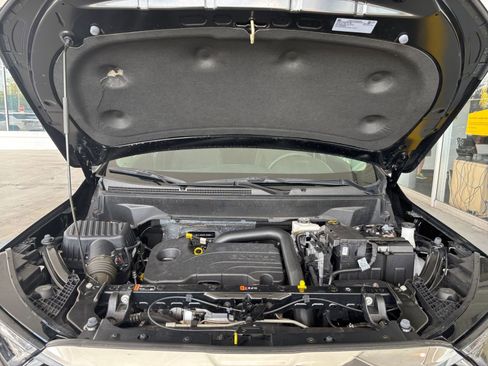 Used 2024 GMC Terrain SLE FWD image 33