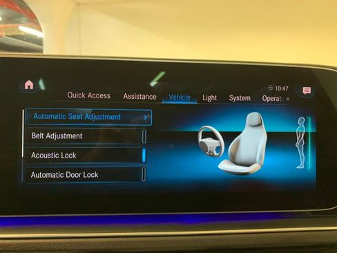Used 2023 Mercedes-Benz GLE 53 AMG 4MATIC w/ Exterior Lighting Package image 43