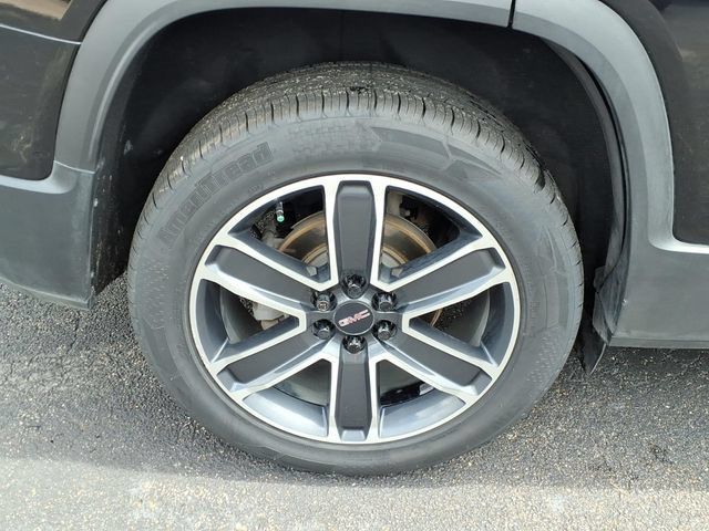 Used 2021 GMC Acadia SLT w/ Technology Package FWD image 13