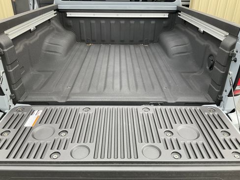 Used 2026 Nissan Frontier PRO-4X w/ Pro-4x Convenience Package image 44