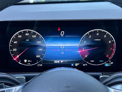 New 2026 Mercedes-Benz GLB 250 image 27