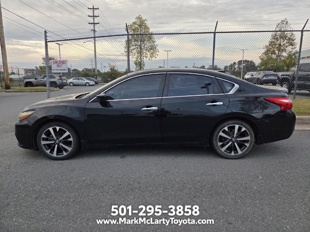Used 2016 Nissan Altima 2.5 SR FWD image 6