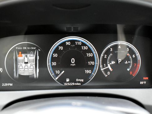 Used 2019 Jaguar XE Prestige image 39