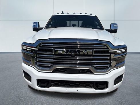 New 2026 RAM 2500 Laramie AWD/4WD image 6