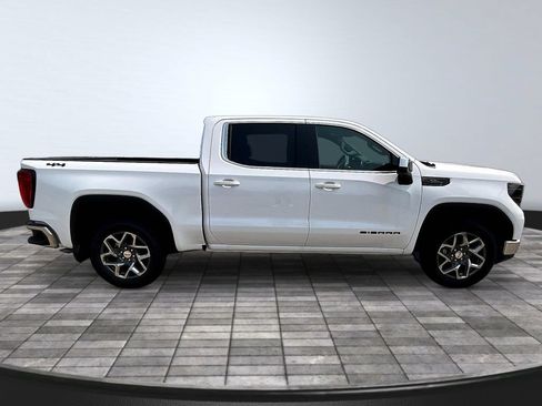 New 2026 GMC Sierra 1500 SLE w/ Preferred Package AWD/4WD image 16