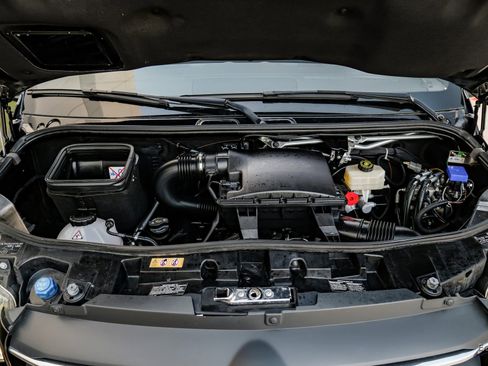 Used 2022 Mercedes-Benz Sprinter 3500 image 3