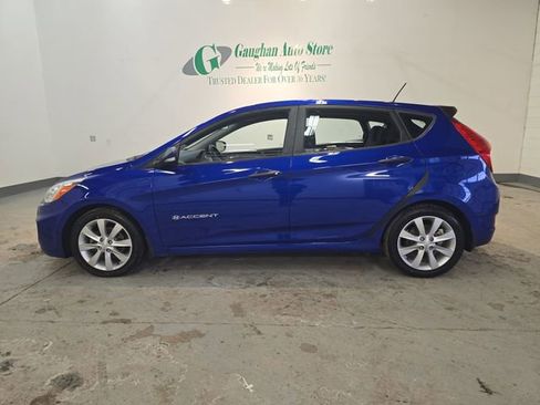 Used 2014 Hyundai Accent SE image 3