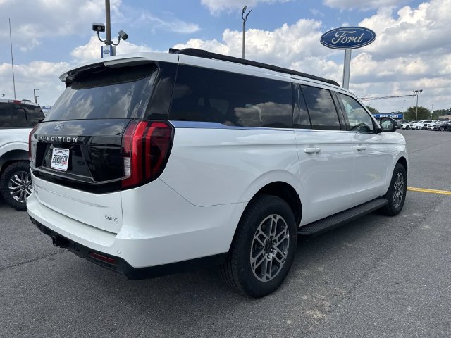 New 2026 Ford Expedition Max Active RWD image 5