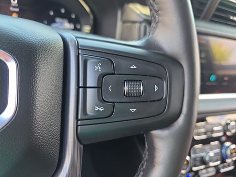 Used 2024 GMC Yukon Denali Ultimate AWD/4WD image 22