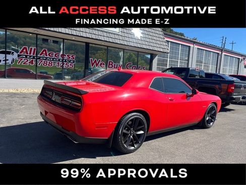 Used 2022 Dodge Challenger R/T w/ Plus Package image 2