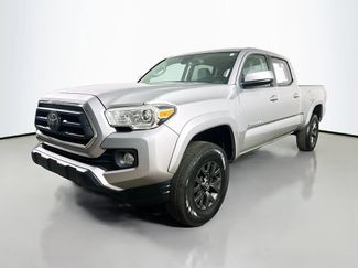 Used 2021 Toyota Tacoma SR5 AWD/4WD video 3