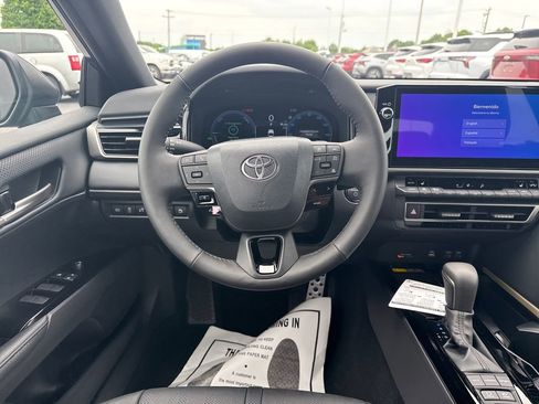 Used 2026 Toyota Camry XSE FWD image 15