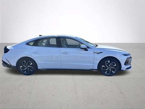 Used 2025 Hyundai Sonata SEL FWD image 5