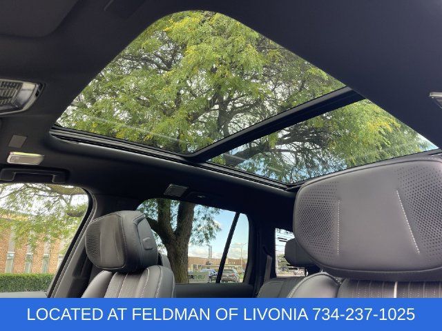 Certified 2026 Cadillac Vistiq Sport w/ LPO, Floor Liner Package AWD/4WD image 18
