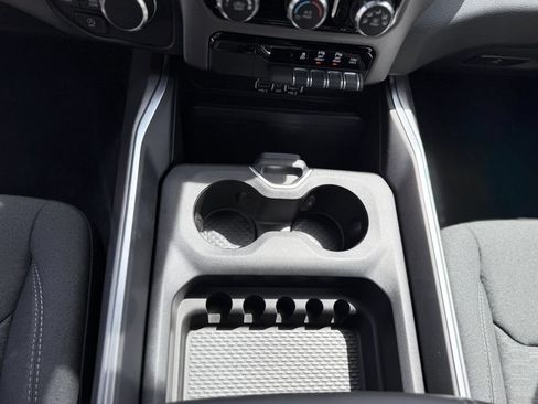 New 2026 RAM 1500 Express AWD/4WD image 29